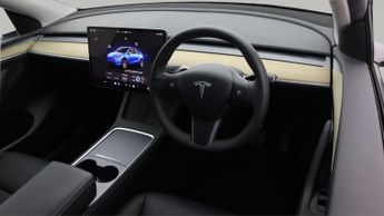 Tesla Model Y LONG RANGE AWD