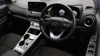 Hyundai KONA PREMIUM