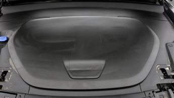 Volvo XC40 RECHARGE PLUS