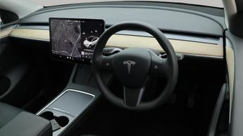 Tesla Model Y BASE
