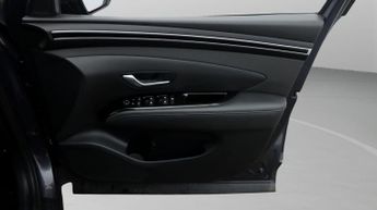 Hyundai TUCSON T-GDI SE CONNECT DCT