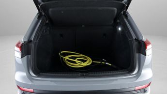 Audi Q4 e-tron S LINE