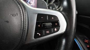 BMW 3 Series 330E M SPORT