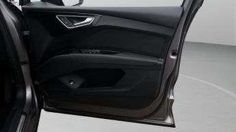 Audi Q4 e-tron S LINE