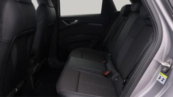 Audi Q4 e-tron S LINE