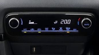 Toyota Yaris ICON