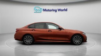 BMW 3 Series 330E M SPORT