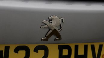 Peugeot E-2008 ACTIVE PREMIUM PLUS