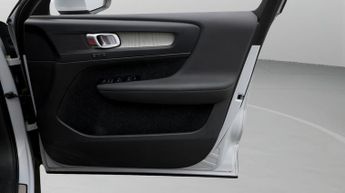 Volvo XC40 B4 INSCRIPTION PRO