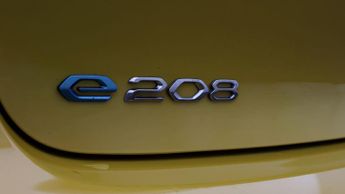 Peugeot E-208 GT PREMIUM
