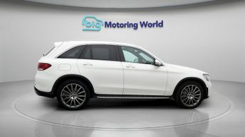 Mercedes-Benz GLC GLC 220 D 4MATIC AMG LINE PREMIUM