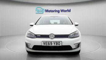 Volkswagen e-Golf E-GOLF