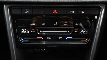 Volkswagen T-Roc STYLE TSI DSG