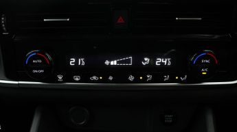 Nissan Qashqai DIG-T ACENTA PREMIUM XTRONIC