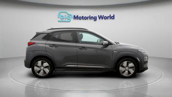 Hyundai KONA PREMIUM SE