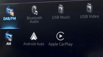 Hyundai KONA PREMIUM SE