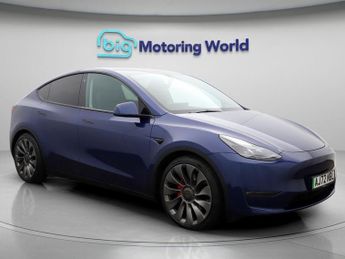 Tesla Model Y PERFORMANCE AWD