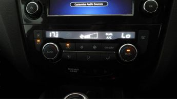 Nissan Qashqai DIG-T N-CONNECTA DCT