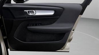 Volvo XC40 RECHARGE T4 PLUS