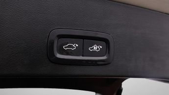 Volvo XC40 RECHARGE T4 PLUS