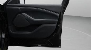 Ford Mustang Mach-E BASE