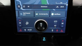 Ford Mustang Mach-E BASE