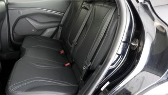 Ford Mustang Mach-E BASE