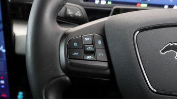 Ford Mustang Mach-E BASE