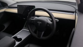 Tesla Model Y BASE