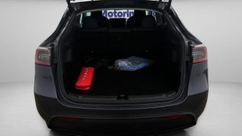 Tesla Model Y BASE
