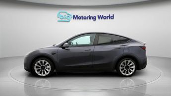 Tesla Model Y BASE