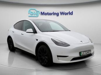 Tesla Model Y LONG RANGE AWD