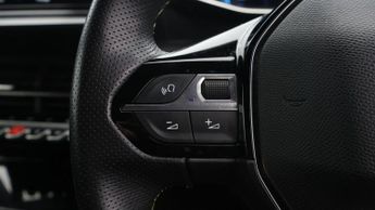 Peugeot E-208 GT PREMIUM