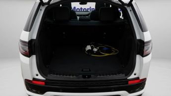 Land Rover Discovery Sport R-DYNAMIC SE