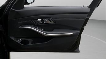 BMW 3 Series 330E M SPORT