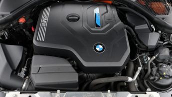 BMW 3 Series 330E M SPORT
