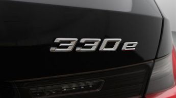 BMW 3 Series 330E M SPORT