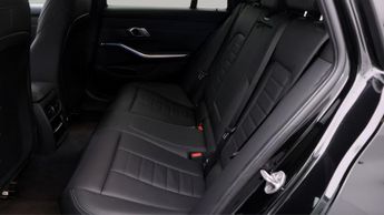 BMW 3 Series 330E M SPORT
