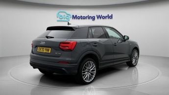 Audi Q2 TDI S LINE BLACK EDITION
