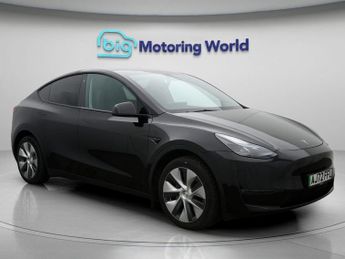 Tesla Model Y LONG RANGE AWD