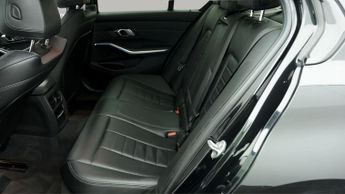 BMW 3 Series 330E M SPORT