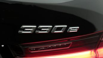 BMW 3 Series 330E M SPORT