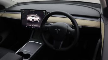 Tesla Model Y LONG RANGE AWD