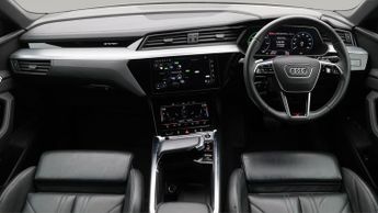 Audi e-tron SPORTBACK QUATTRO S LINE