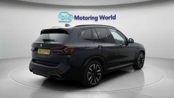 BMW iX3 M SPORT