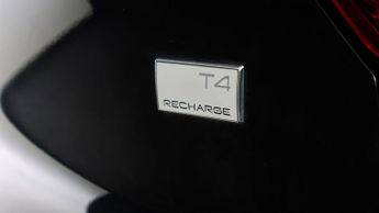 Volvo XC40 RECHARGE T4 CORE