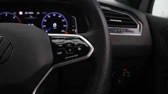 Volkswagen Tiguan R-LINE TDI DSG