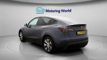 Tesla Model Y BASE