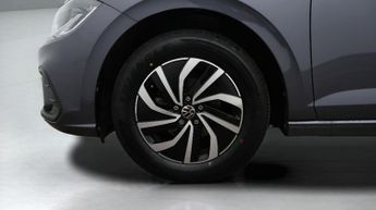 Volkswagen Polo LIFE TSI DSG