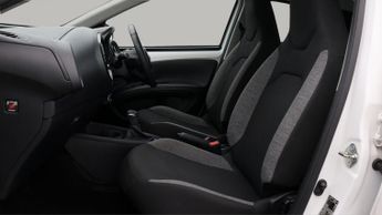 Toyota Aygo X VVT-I PURE